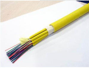 inddor 케이블을 실속시키게 쉬운 FRP에 의하여 보호되는 광섬유 케이블 FTTH 하락 케이블